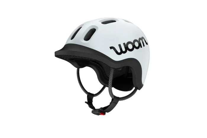 High-Res-READY-KIDS-HELMET_Perspective-View_pale-grey_Product.webp